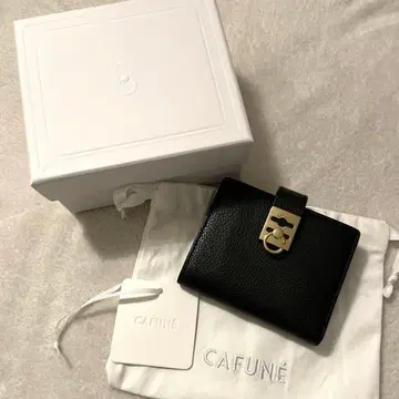 Cafune 스탠스 플랩 지갑