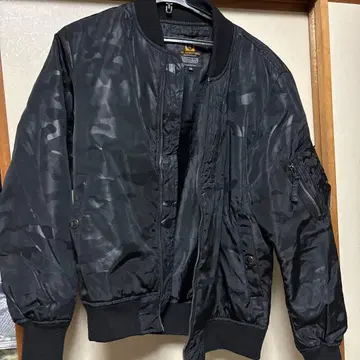 GLADIATOR 블랙 카모플라쥬 자켓 M 사이즈