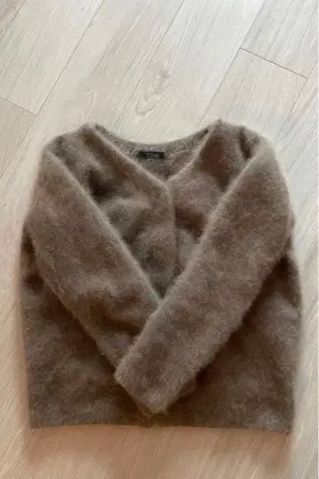 Rossi 브라운 V넥 니트