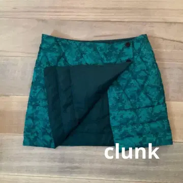 새상품급 clunk 카모 패턴 퀼팅 다운 랩 스커트 리버서블