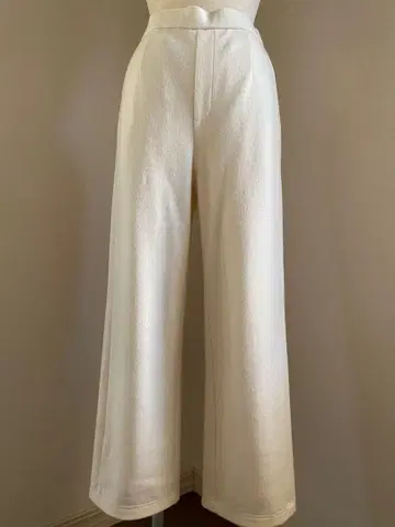 allureville 아이보리 세미 와이드 팬츠