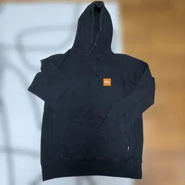 FTC 블랙 후드 부착 후드티