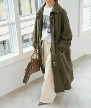 스픽 앤 스팬 발수 모즈 코트 새상품급 36