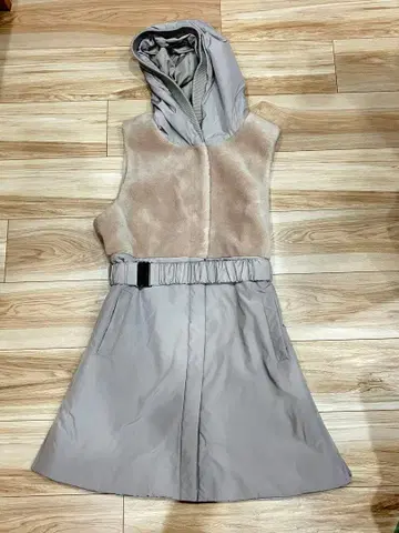 Adgietto 퍼 베스트 (거의 미사용)