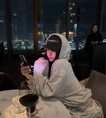 theredthread 더레드스레드 S 로고 스크립트 캡