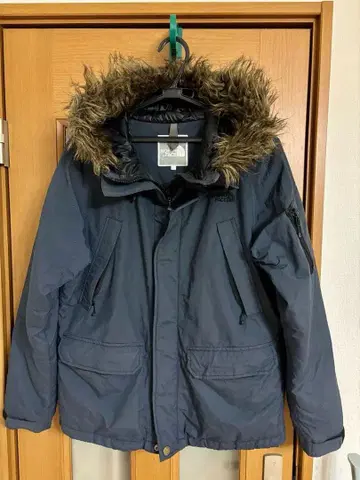 THE NORTH FACE 퍼 후드 마운틴 다운 재킷 NPW 61247