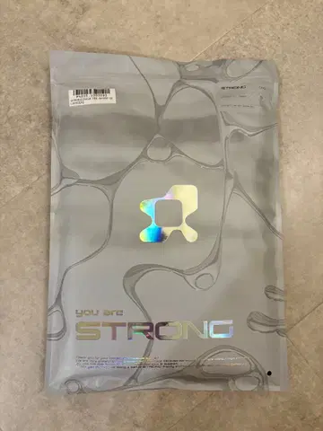 STRONG 블랙 T셔츠 S사이즈