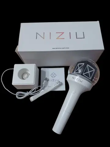 NIZIU 응원봉 작동 확인 완료