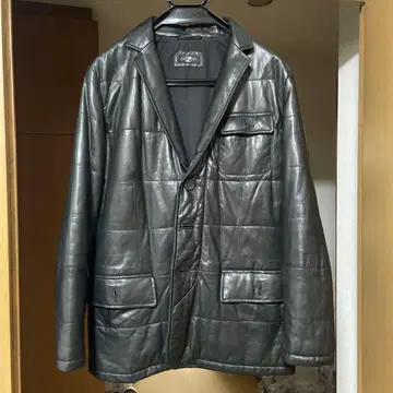 ZAFFERS 블랙 양가죽 초경량 다운 자켓 사이즈 M