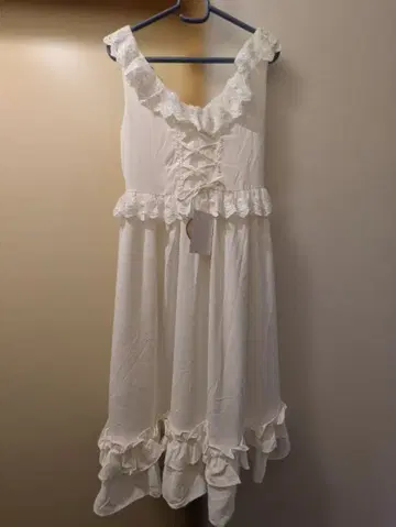 새상품 시마무라 호두 오버롤 스커트 M 화이트