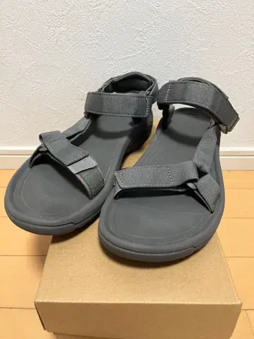 TEVA 허리케인 스트랩 샌들 27cm