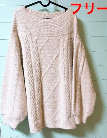 로데오 크라운 오프숄더 니트