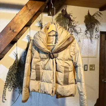 요코 요시아키 다운 자켓 베이지