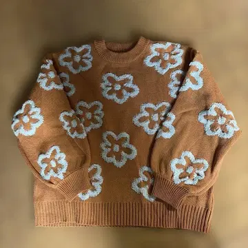 3 새상품, 미사용 niko and - 플라워 무늬 니트 F