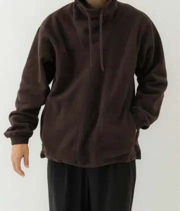 [ 미사용 새상품 ] 스탠드 플리스 풀오버 / 브라운 / M