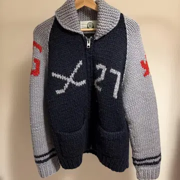 캐나디안 스웨터 카우친 스웨터 로고 네이비