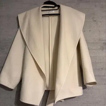 FRAY I.D 숏코트 화이트