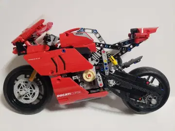 레고 테크닉 42107 두카티 파니갈레 V4 R LEGO