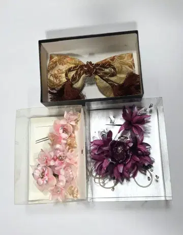 성인식용 머리 장식 3점