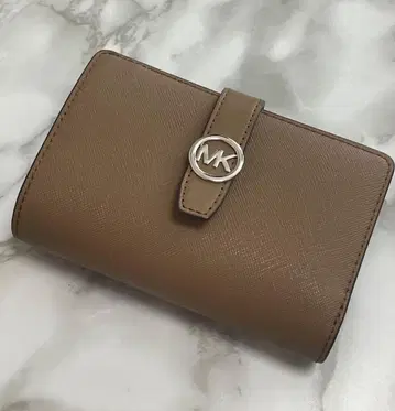 MICHEAL KORS 2단 접이식 지갑