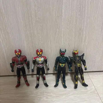 레트로 가면라이더 피규어