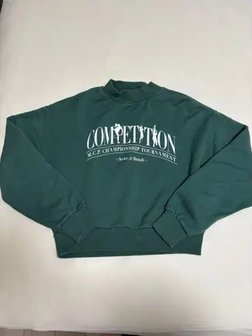 MACPHEE 크롭 맨투맨 다크 그린