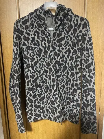 KAZUYUKI KUMAGAI 레오파드 무늬 후드 부착 후드티