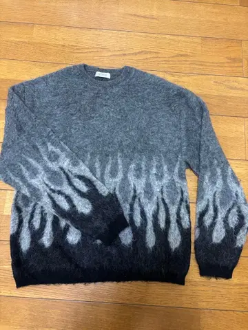 정가 39,600엔 RADIALL 모헤어 니트 스웨터 라디얼