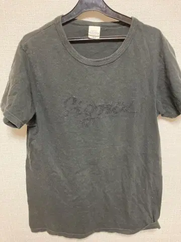 다크 그레이 로고 T셔츠