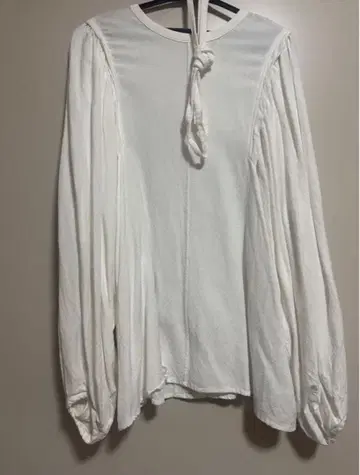 언그리드 블라우스