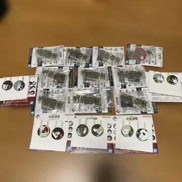 주술회전 제일복권 5th anniversary 캔뱃지 로고 모음