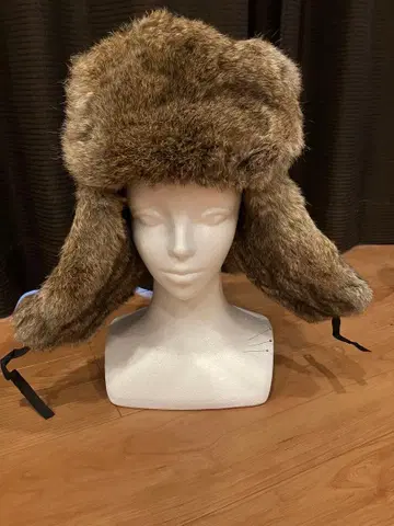 브라운 퍼 러시아 모자 귀