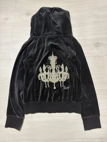 Rady 벨로아 샹들리에 펄 비쥬 후드티 y2k 갸루