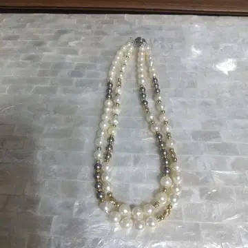 펄 목걸이 화이트 그레이