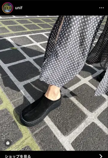 블랙 스웨이드풍 슬립온 통굽 사보