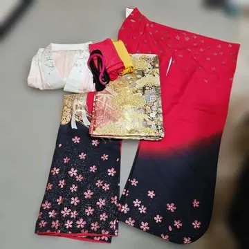 후리소데 빨간색 벚꽃 패턴 고쇼구루마 문양 교토 기모노 유젠 시크