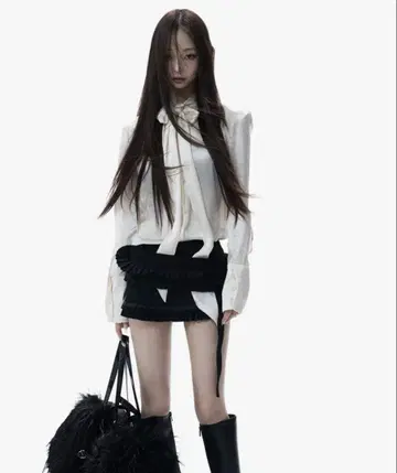 S 새틴 보우 타이 블라우스 theredthread