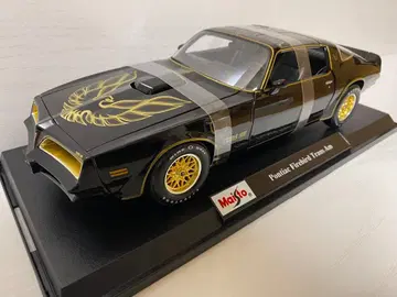 1/18 1977 Pontiac Firebird Trans Am