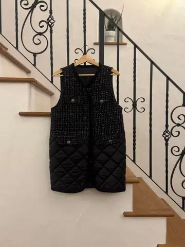 새상품급 퀼팅 트위드 베스트