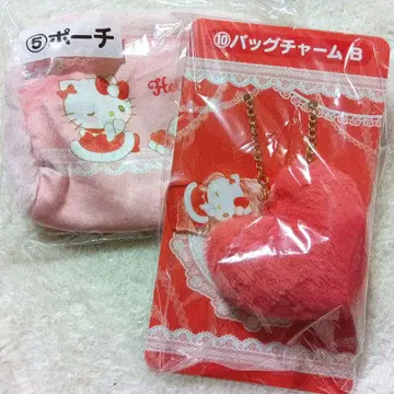 산리오 복권 헬로키티 파우치 & 백참 2개 세트
