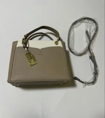 & chouette 베이지 핸드백