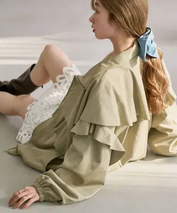 Kastane 프릴 스웨이드 블루종