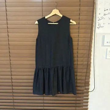 다크 블루 슬리브리스 미니 원피스