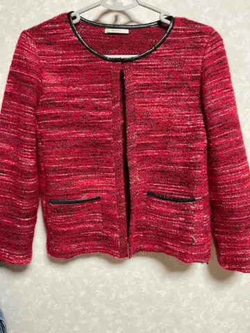 BALLSEY 빨간색 노카라 자켓