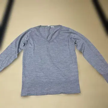 그레이 V넥 긴팔 니트 스웨터 실크 울