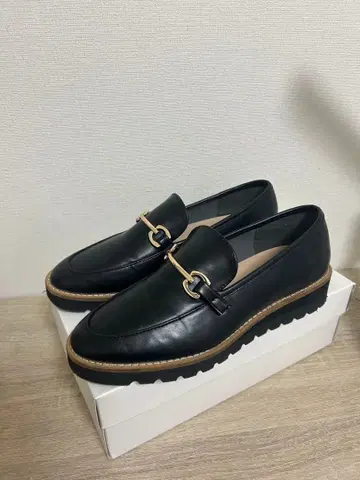 [새상품급] EVOL 블랙 로퍼 23.0cm