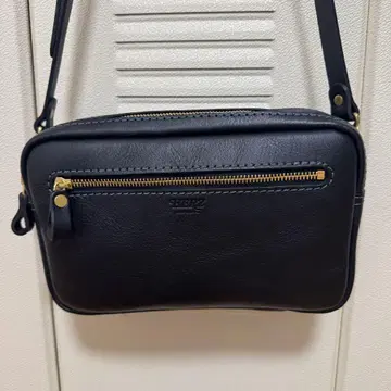 투룸 소프트 숄더 블랙 / HERZ