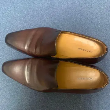 MAGNANNI 브라운 가죽 로퍼 EU42 / US9