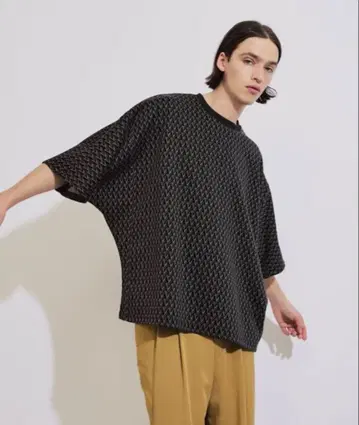 tk.TAKEO KIKUCHI 기하학 돌먼 티셔츠