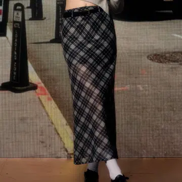 ACLENT 바이어스 체크 내로우 스커트 블랙